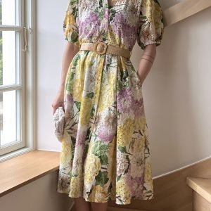 Kjole m/broderi smørgul/rosa/grønn One size