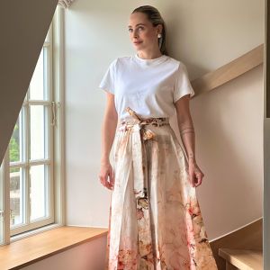 Skjørt med rosa blomstermotiv One size
