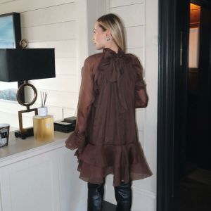 Elli White kort kjole choco