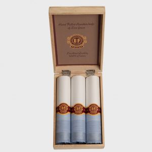 Lommetørkle 3 -pakk Classic White and Blue