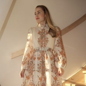 Ecru kjole midi m/blomster