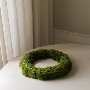 Green Halo Moss Wreath